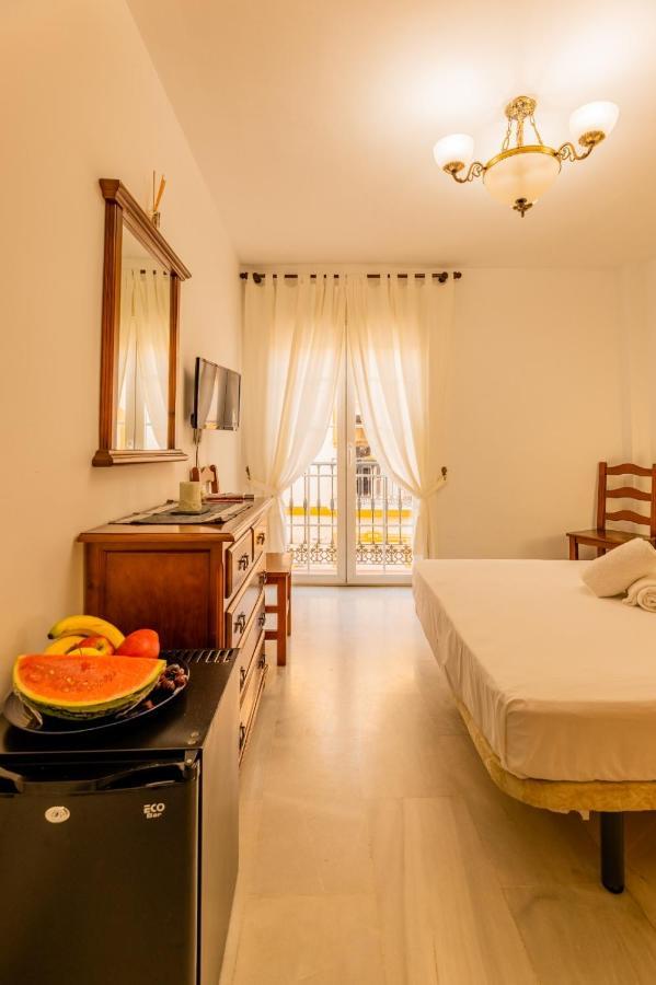 Hotel La Morena フエンヒロラ エクステリア 写真