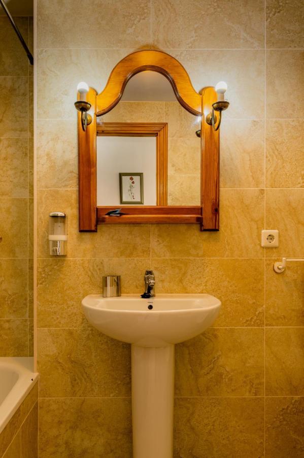 Hotel La Morena フエンヒロラ エクステリア 写真