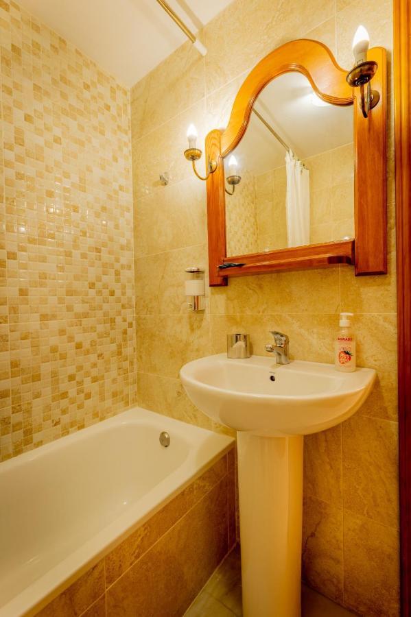 Hotel La Morena フエンヒロラ エクステリア 写真