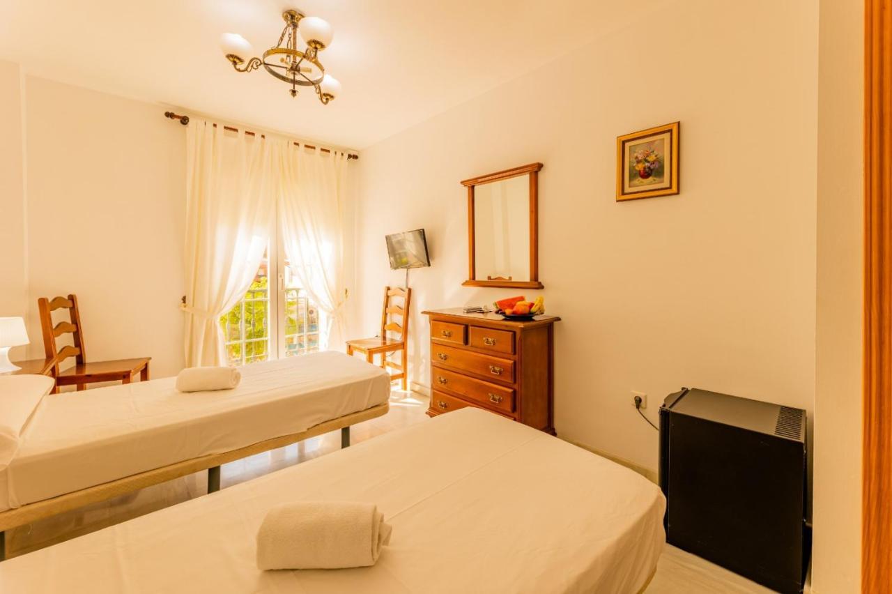 Hotel La Morena フエンヒロラ エクステリア 写真