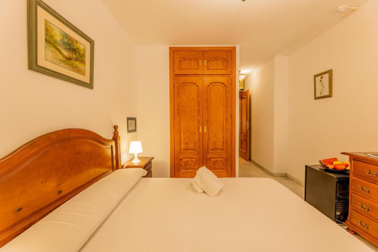 Hotel La Morena フエンヒロラ エクステリア 写真