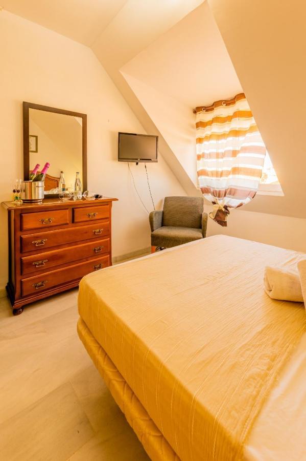 Hotel La Morena フエンヒロラ エクステリア 写真